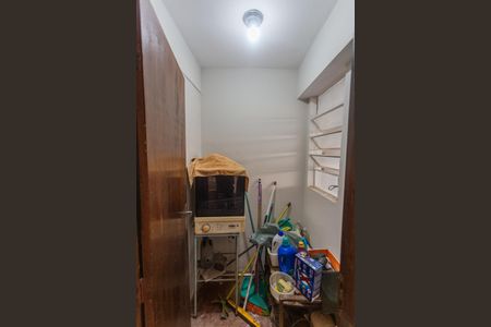 Casa à venda com 640m², 6 quartos e 3 vagas Casa à venda com 640m², 6 quartos e 3 vagasDespensa da Área de Serviço