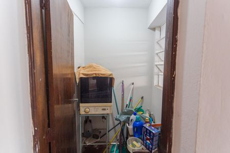 Casa à venda com 640m², 6 quartos e 3 vagas Casa à venda com 640m², 6 quartos e 3 vagasDespensa da Área de Serviço