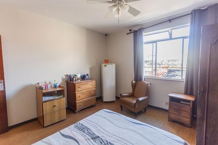 Casa à venda com 640m², 6 quartos e 3 vagas Casa à venda com 640m², 6 quartos e 3 vagasSuíte 1