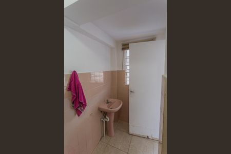 Casa à venda com 640m², 6 quartos e 3 vagas Casa à venda com 640m², 6 quartos e 3 vagasBanheiro de serviço