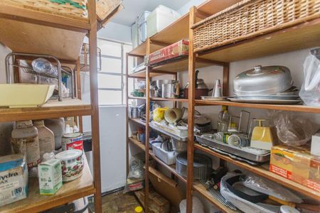 Casa à venda com 640m², 6 quartos e 3 vagas Casa à venda com 640m², 6 quartos e 3 vagasDespensa no Quarto de Serviço