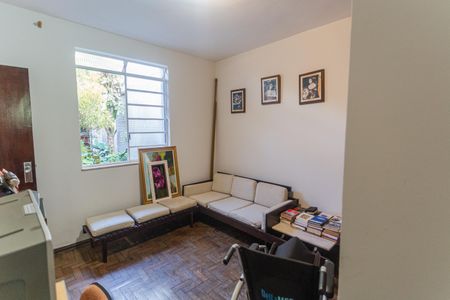 Casa à venda com 640m², 6 quartos e 3 vagas Casa à venda com 640m², 6 quartos e 3 vagasSuíte 2