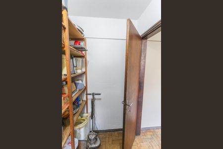 Casa à venda com 640m², 6 quartos e 3 vagas Casa à venda com 640m², 6 quartos e 3 vagasDespensa no Quarto de Serviço