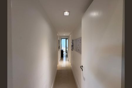 Apartamento para alugar com 169m², 3 quartos e 3 vagasCorredor