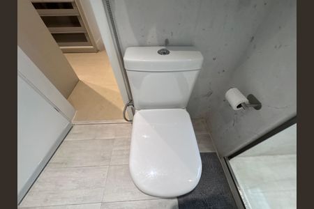 Apartamento para alugar com 169m², 3 quartos e 3 vagasSuíte1 - Banheiro