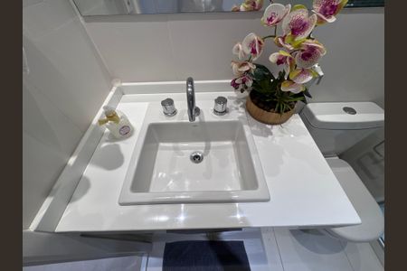 Apartamento para alugar com 169m², 3 quartos e 3 vagasSuíte 2 - Banheiro