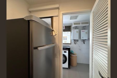 Apartamento para alugar com 169m², 3 quartos e 3 vagasCozinha e Área de Serviço