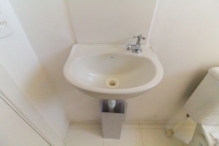 Apartamento para alugar com 44m², 2 quartos e sem vagaBanheiro