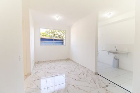 Sala de apartamento para alugar com 2 quartos, 44m² em Guaianases, São Paulo