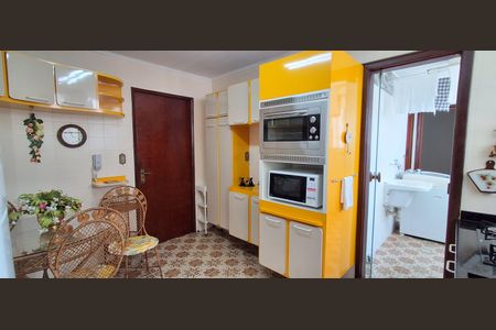 Apartamento à venda com 95m², 3 quartos e 1 vagaCozinha 