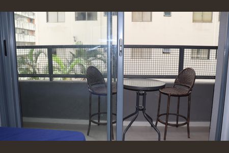 Studio à venda com 25m², 1 quarto e sem vagaVaranda