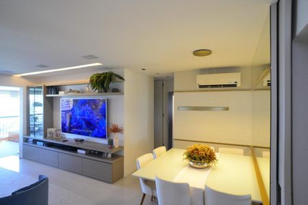 Apartamento à venda com 169m², 4 quartos e 3 vagasSala