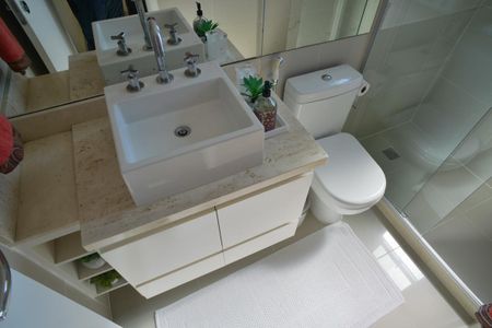 Apartamento à venda com 169m², 4 quartos e 3 vagasBanheiro Suíte 2