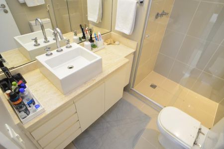 Apartamento à venda com 169m², 4 quartos e 3 vagasBanheiro Suíte 1