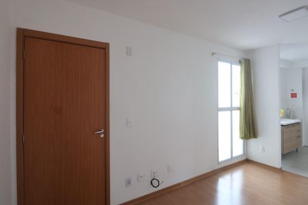 Sala  de apartamento para alugar com 2 quartos, 41m² em Igara, Canoas