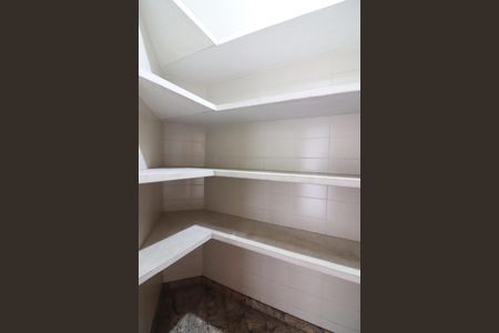 Apartamento para alugar com 320m², 4 quartos e 4 vagasDespensa