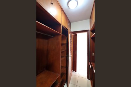 Apartamento para alugar com 320m², 4 quartos e 4 vagasQuarto 4 - Suíte Closet