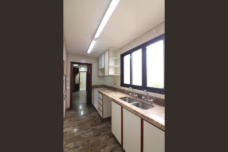 Apartamento para alugar com 320m², 4 quartos e 4 vagasCozinha