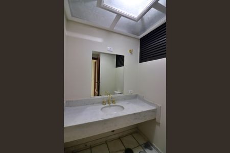 Apartamento para alugar com 320m², 4 quartos e 4 vagasLavabo