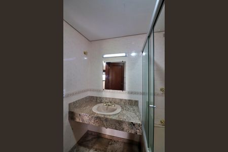 Apartamento para alugar com 320m², 4 quartos e 4 vagasQuarto 3 - Suíte Banheiro 