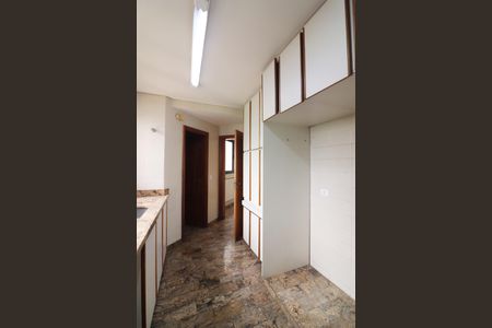 Apartamento para alugar com 320m², 4 quartos e 4 vagasCozinha