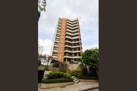 Apartamento para alugar com 320m², 4 quartos e 4 vagasFachada 