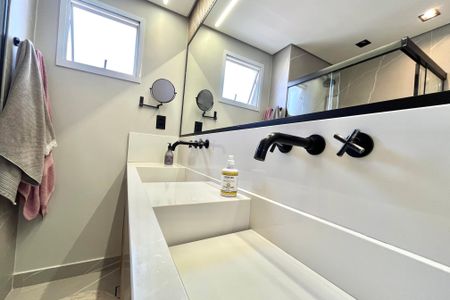 Apartamento à venda com 152m², 2 quartos e 2 vagasBanheiro da Suíte 2