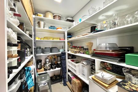 Apartamento à venda com 152m², 2 quartos e 2 vagasDespensa