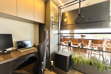 Apartamento à venda com 152m², 2 quartos e 2 vagasEscritório