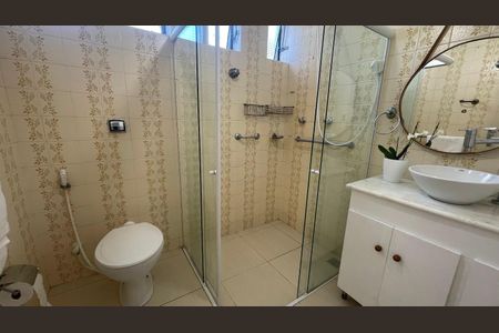 Casa para alugar com 456m², 6 quartos e 5 vagasBanheiro Social 1