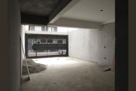 Casa à venda com 140m², 3 quartos e 4 vagasÁrea externa - Garagem