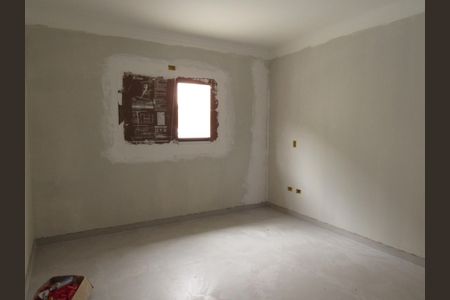 Casa à venda com 140m², 3 quartos e 4 vagasSuíte 2