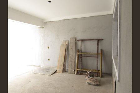 Casa à venda com 140m², 3 quartos e 4 vagasÁrea externa - Garagem