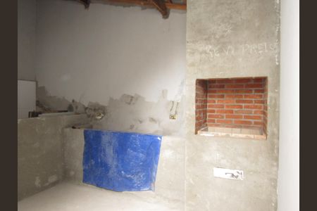 Casa à venda com 140m², 3 quartos e 4 vagasÁrea de Serviço - Churrasqueira