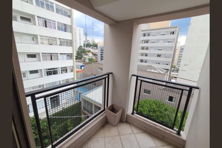 Apartamento à venda com 42m², 1 quarto e 1 vaga Apartamento à venda com 42m², 1 quarto e 1 vagaVaranda