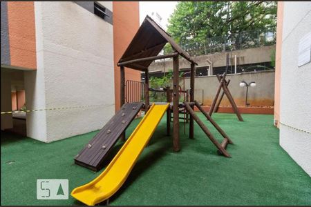 Apartamento para alugar com 92m², 2 quartos e 2 vagasÁrea comum - Playground