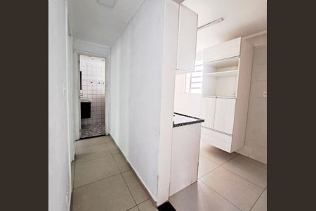 Corredor de apartamento para alugar com 2 quartos, 46m² em São Pedro, Osasco