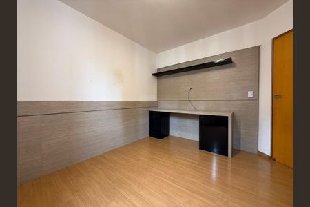 Apartamento à venda com 114m², 4 quartos e 3 vagasQuarto
