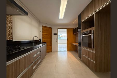 Apartamento à venda com 4 quartos, 114m² em Buritis, Belo Horizonte