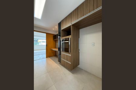 Apartamento à venda com 4 quartos, 114m² em Buritis, Belo Horizonte