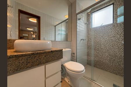 Apartamento à venda com 114m², 4 quartos e 3 vagasBanheiro