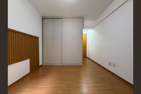 Apartamento à venda com 114m², 4 quartos e 3 vagasQuarto