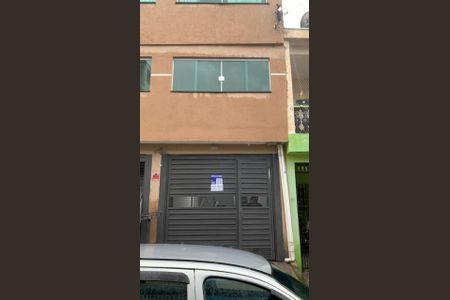 Fachada de casa para alugar com 1 quarto, 60m² em Jardim Primeiro de Maio (chacara Fazendinha), Osasco