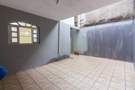 Quintal de casa para alugar com 1 quarto, 60m² em Jardim Primeiro de Maio (chacara Fazendinha), Osasco