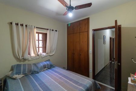 Casa à venda com 250m², 3 quartos e 4 vagasQuarto 02