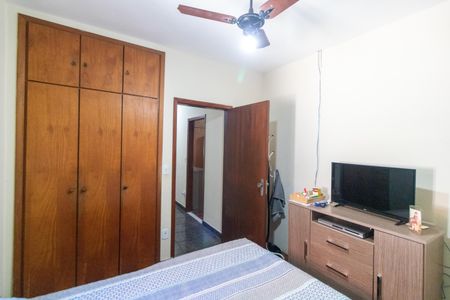 Casa à venda com 250m², 3 quartos e 4 vagasQuarto 02