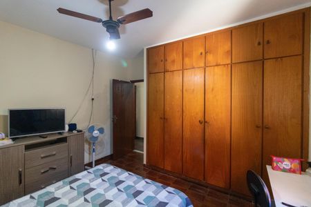 Casa à venda com 250m², 3 quartos e 4 vagasQuarto 01