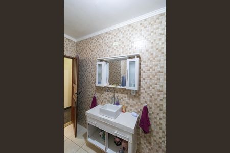 Casa à venda com 250m², 3 quartos e 4 vagasBanheiro 