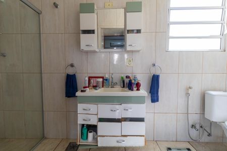 Casa à venda com 250m², 3 quartos e 4 vagasBanheiro da Suíte