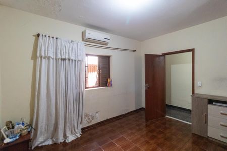 Casa à venda com 250m², 3 quartos e 4 vagasSuíte